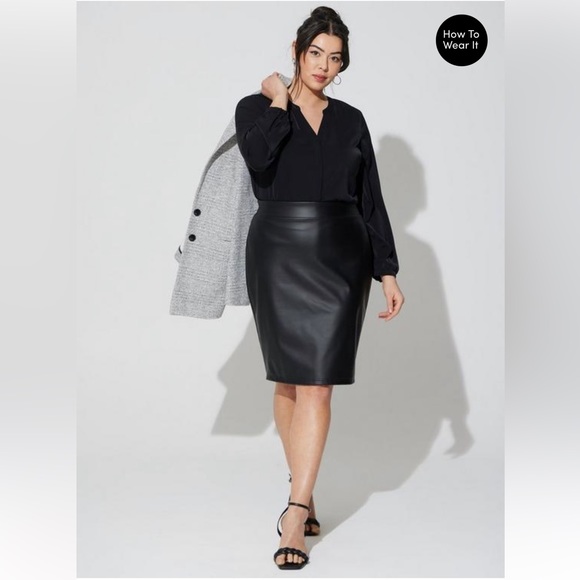 Torrid NWT deep black blouse- beautiful quality! - Picture 2 of 8